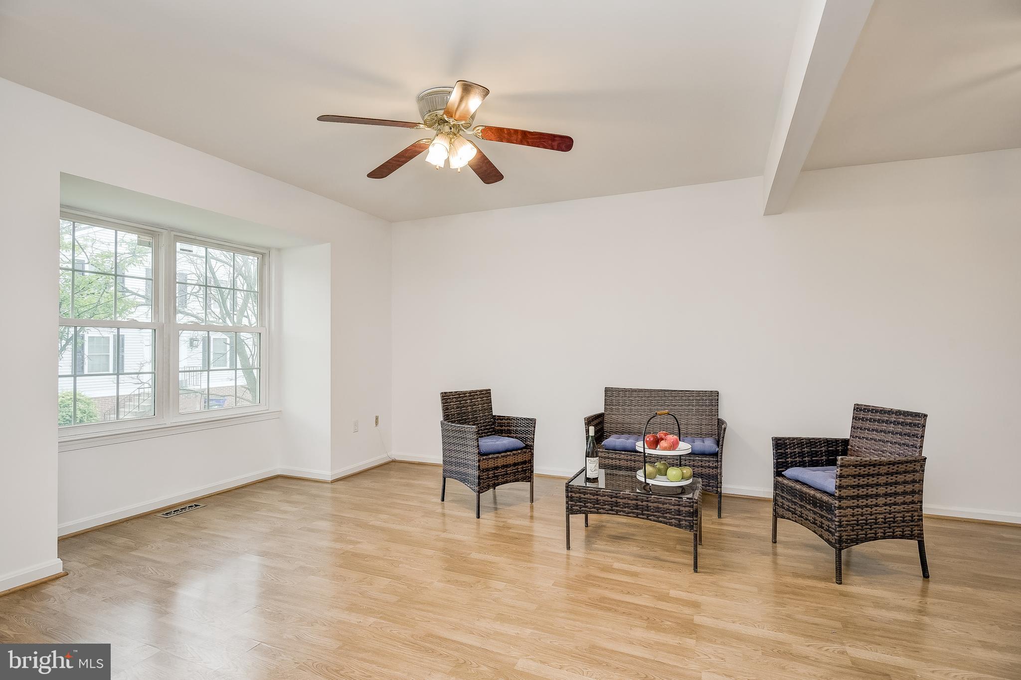 ROBIN MEADOWS - Residential