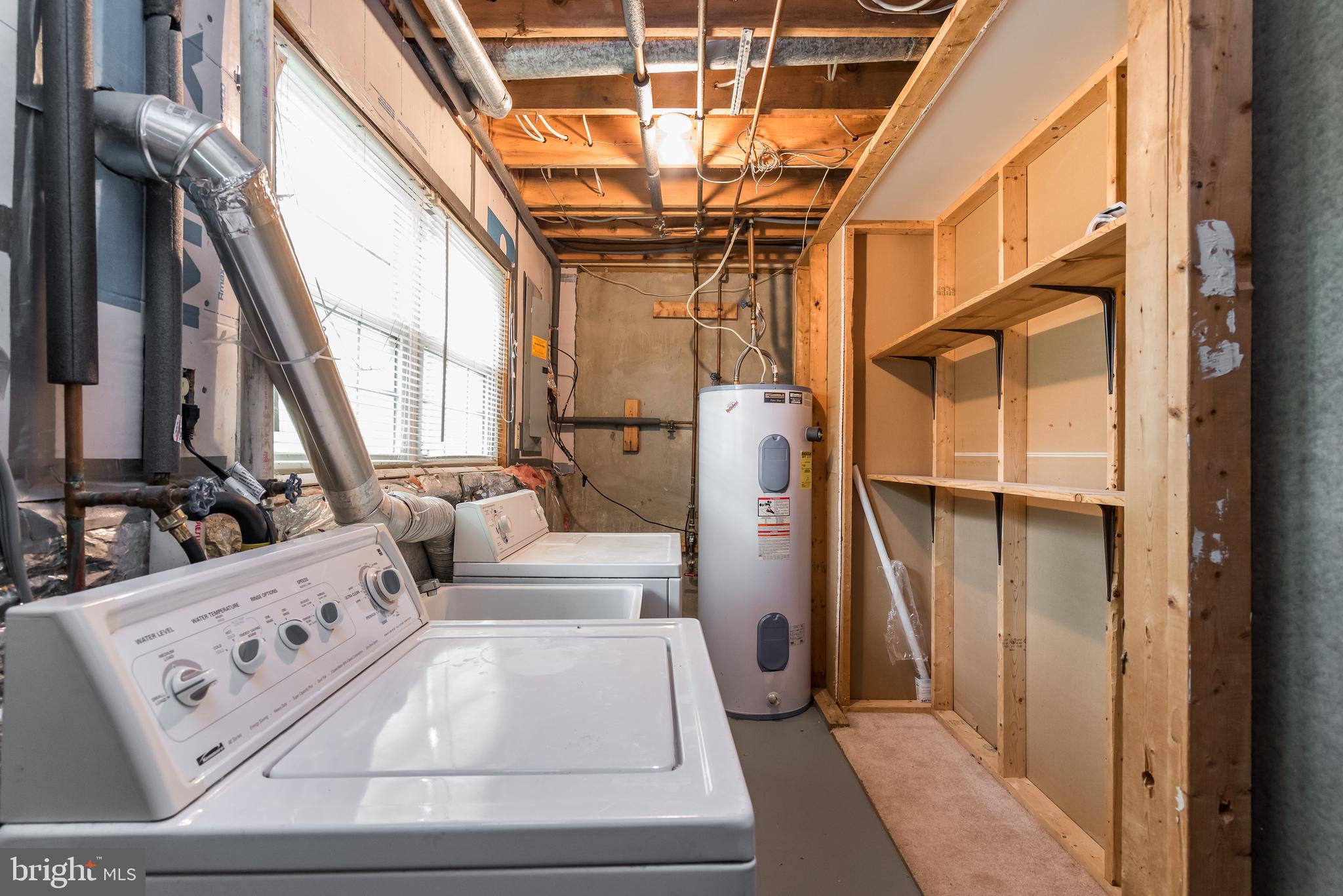 ROBIN MEADOWS - Residential