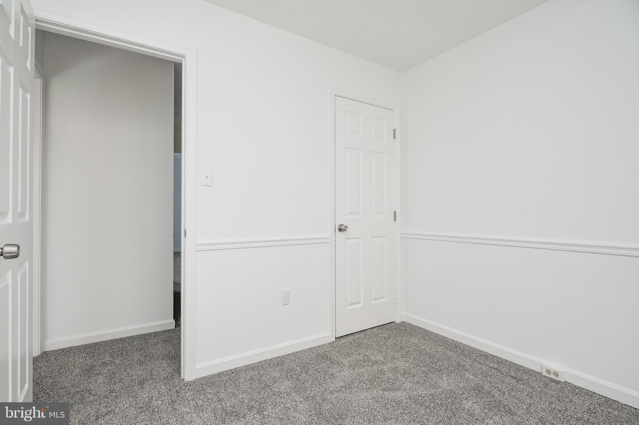 ROBIN MEADOWS - Residential