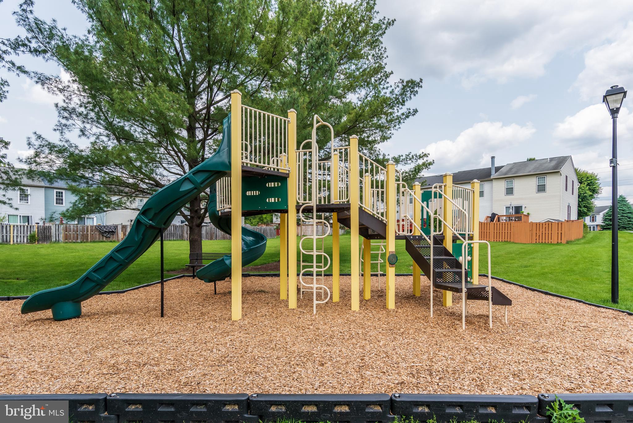 ROBIN MEADOWS - Residential