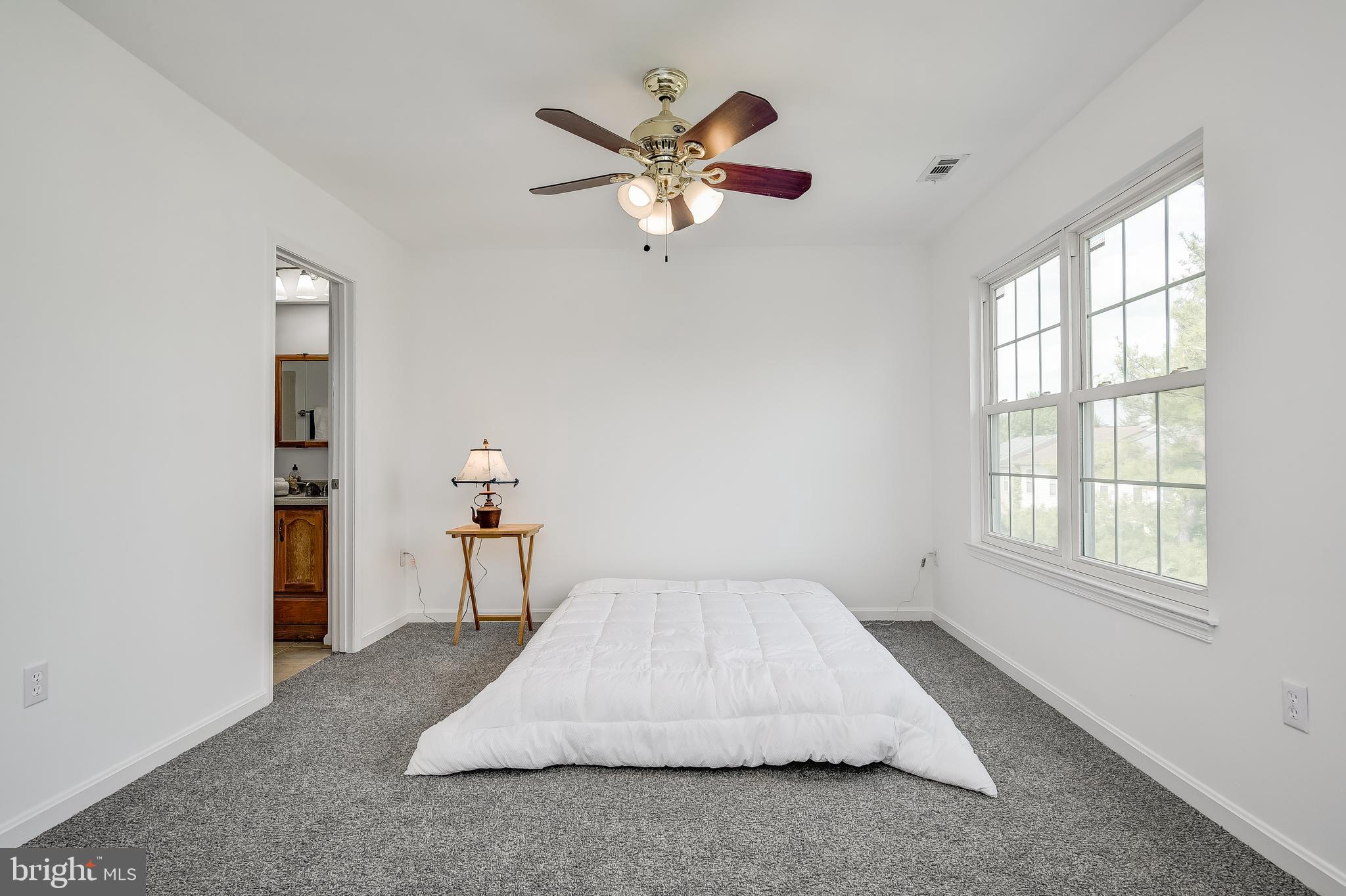 ROBIN MEADOWS - Residential