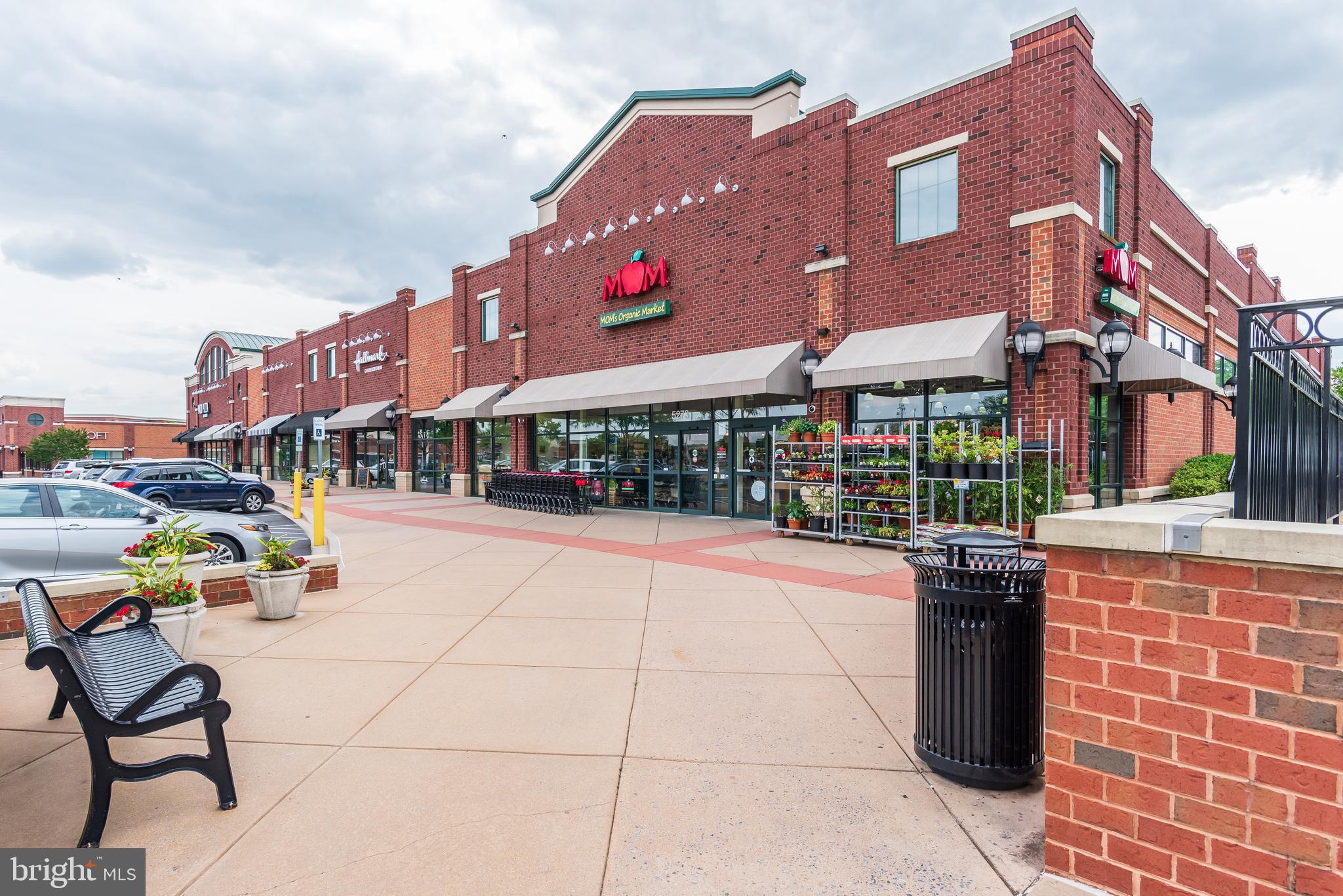 ROBIN MEADOWS - Residential