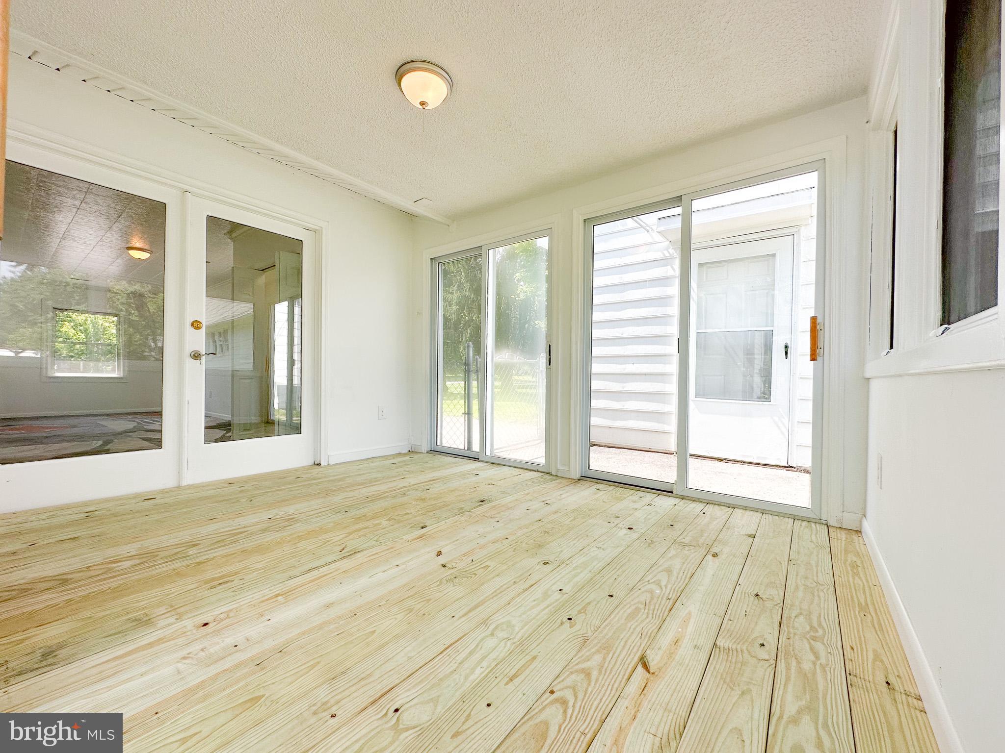 HANOVER FARMS - Residential