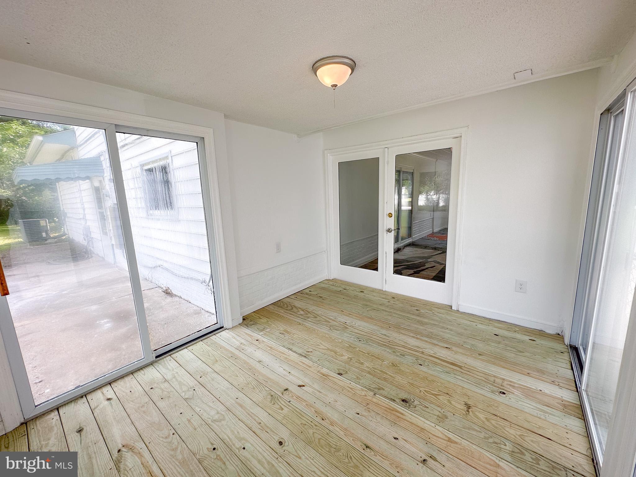 HANOVER FARMS - Residential