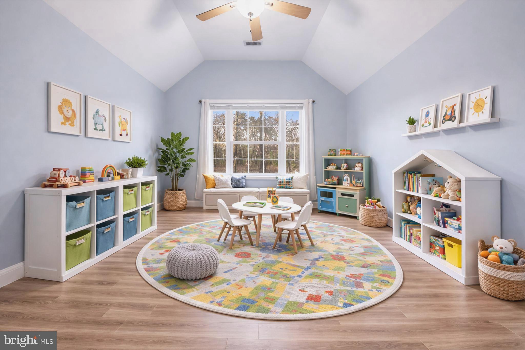 PRESIDENTIAL LAKES - Residential