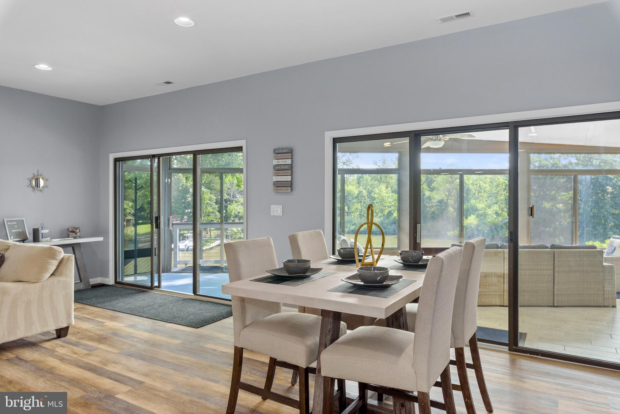 HILLSMERE SHORES - Residential