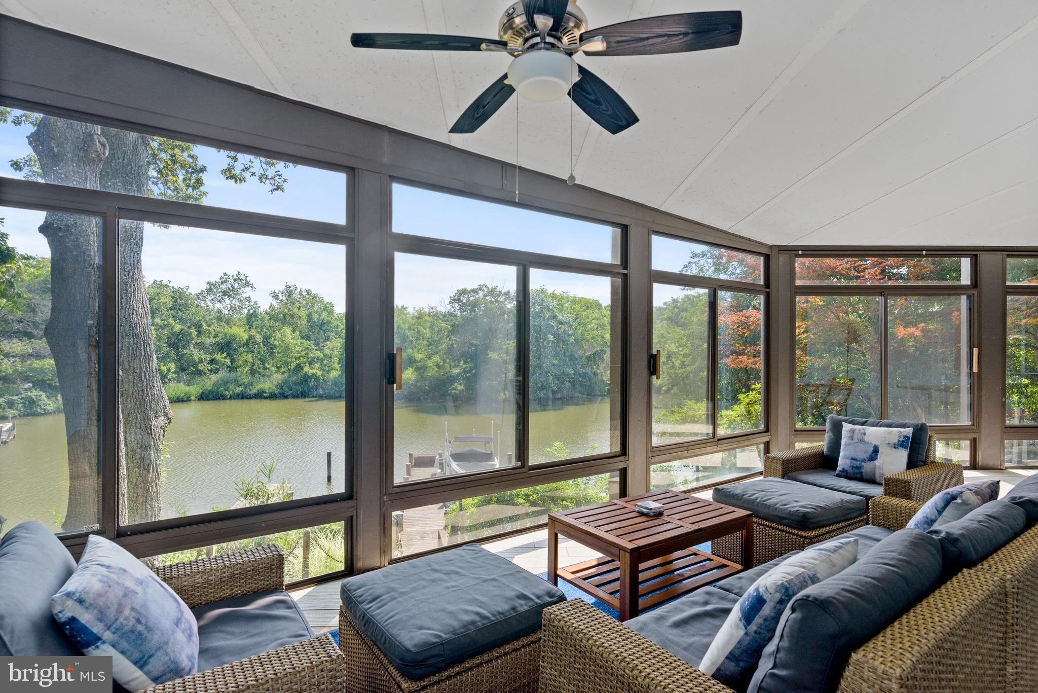 HILLSMERE SHORES - Residential