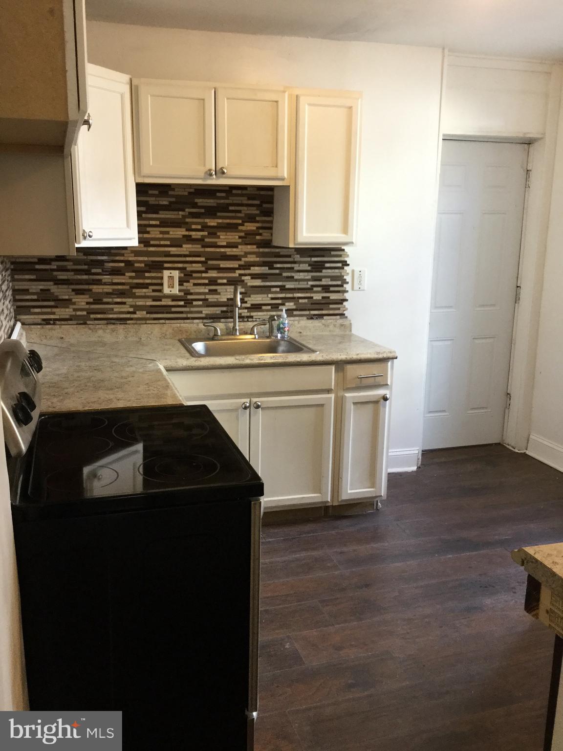 MADISON EASTEND - Residential Lease