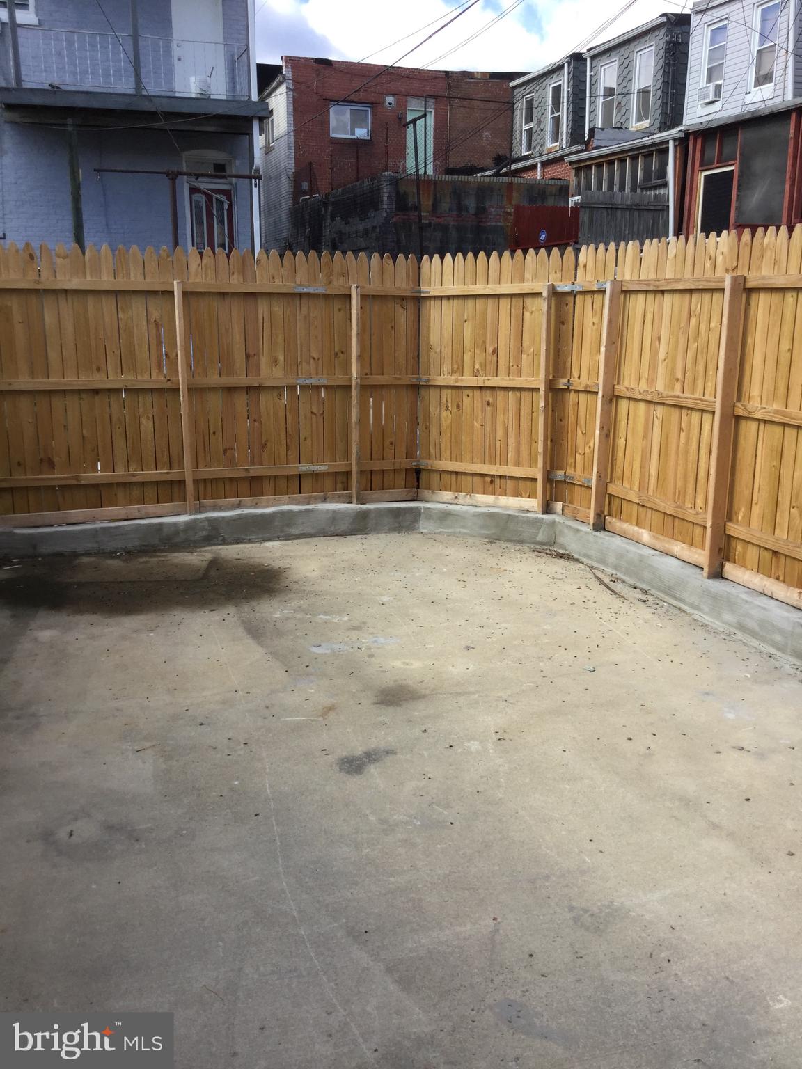 MADISON EASTEND - Residential Lease