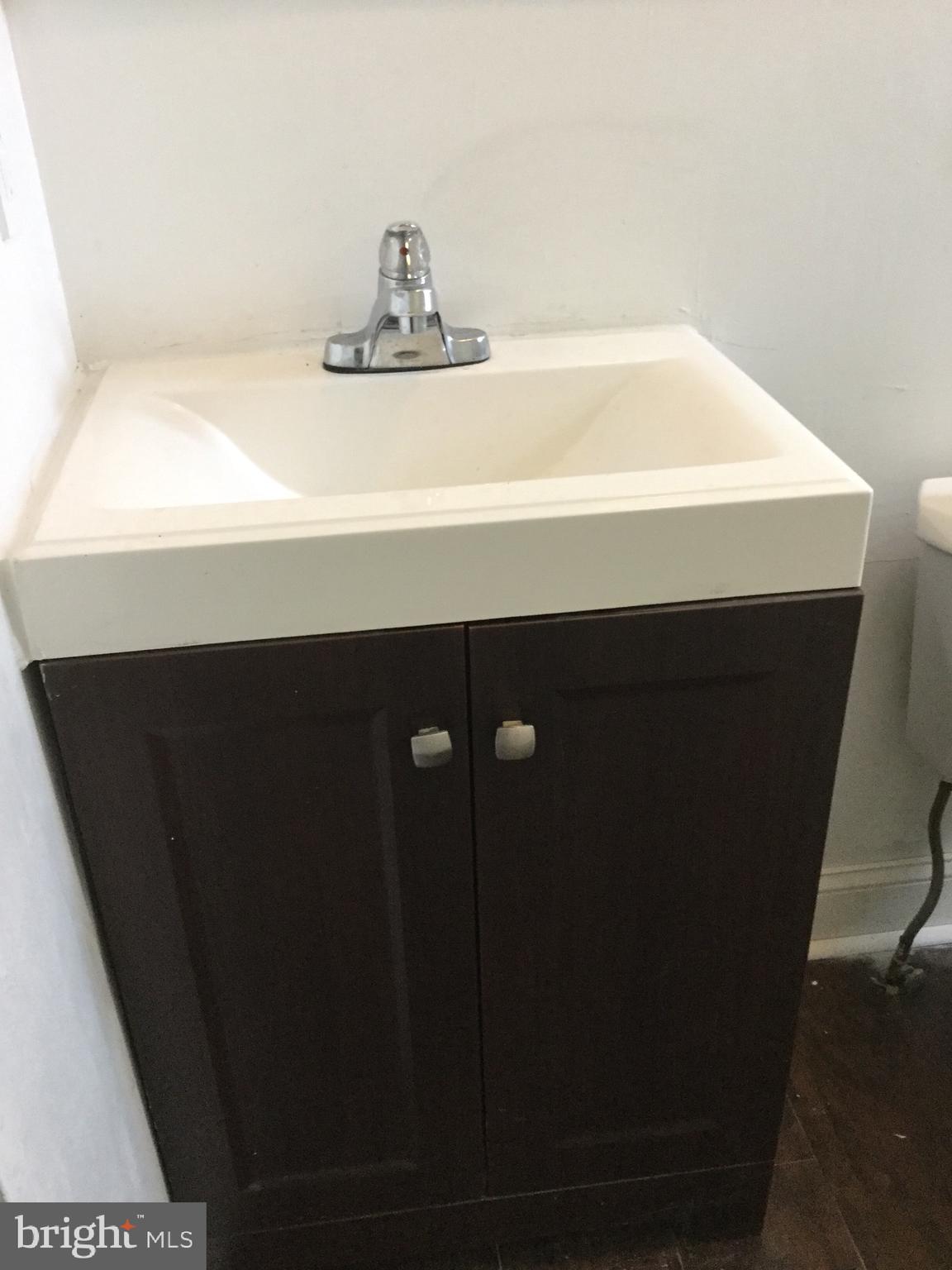 MADISON EASTEND - Residential Lease