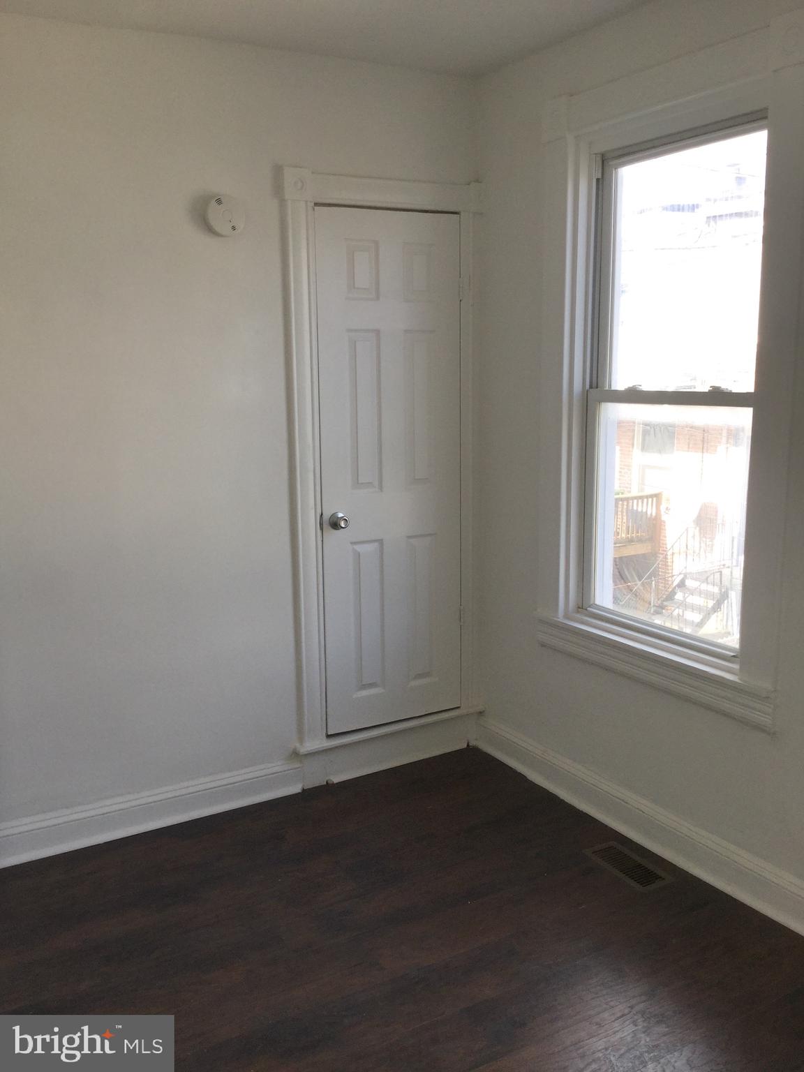 MADISON EASTEND - Residential Lease