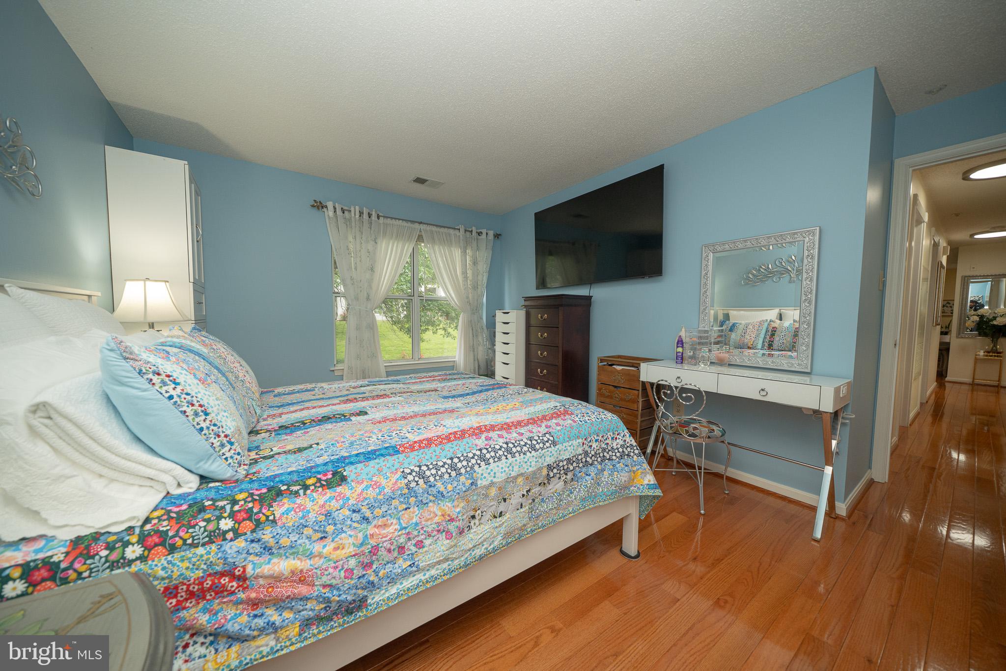 LONGMEAD CROSSING - Residential