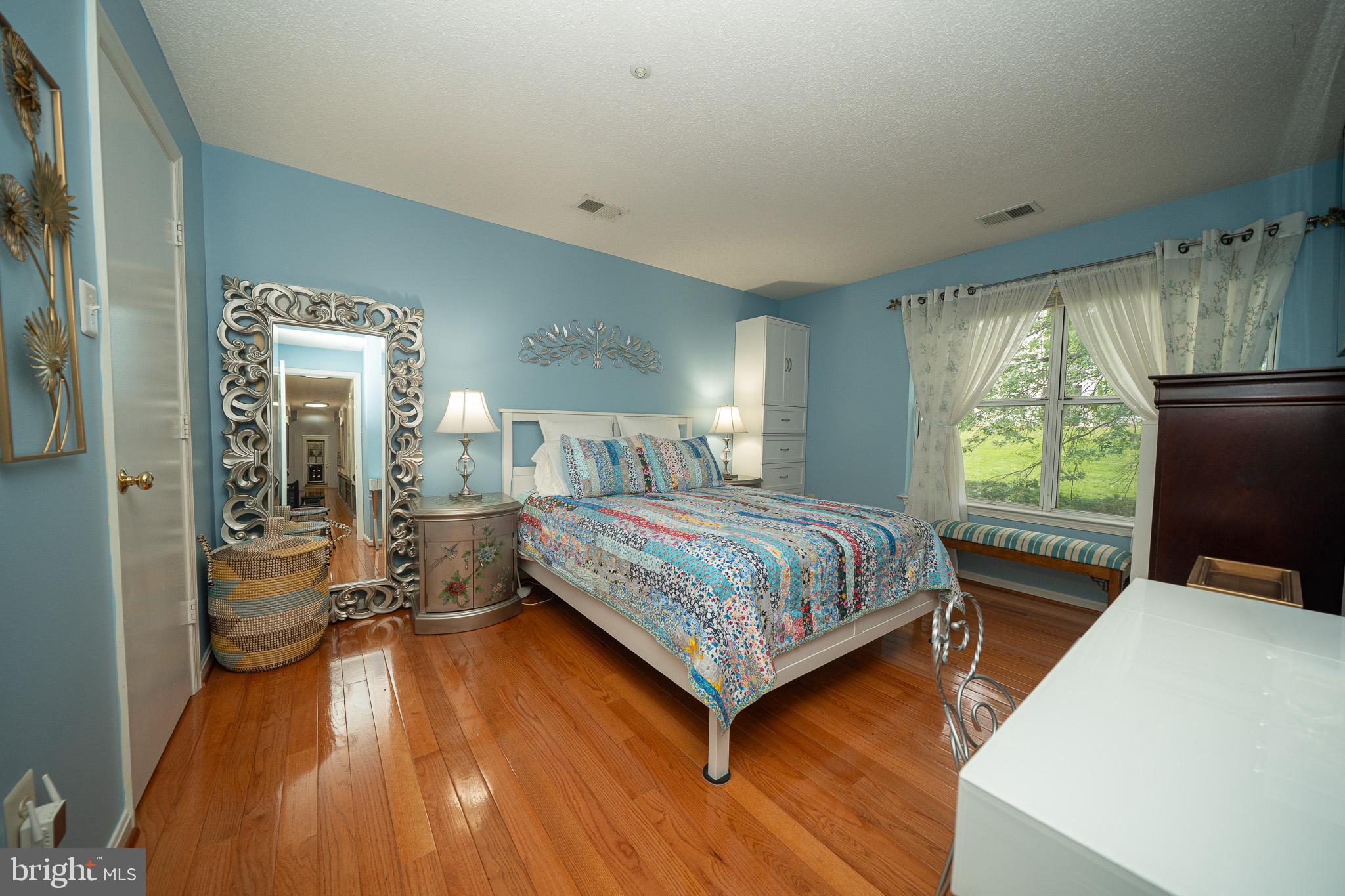 LONGMEAD CROSSING - Residential