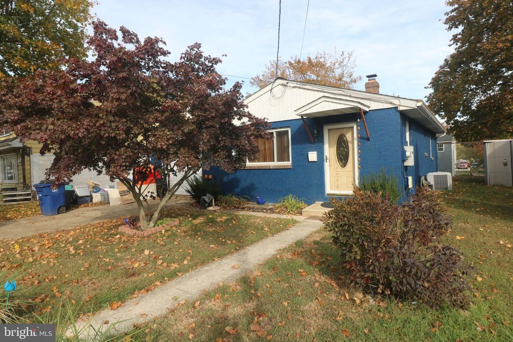 Photo of 143 Hulme Street, MOUNT HOLLY, NJ 08060 (MLS # NJBL2098082)