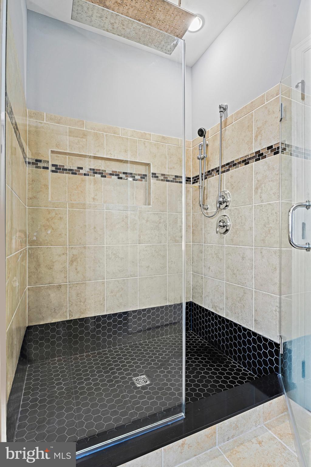 LENAH MILL - Residential