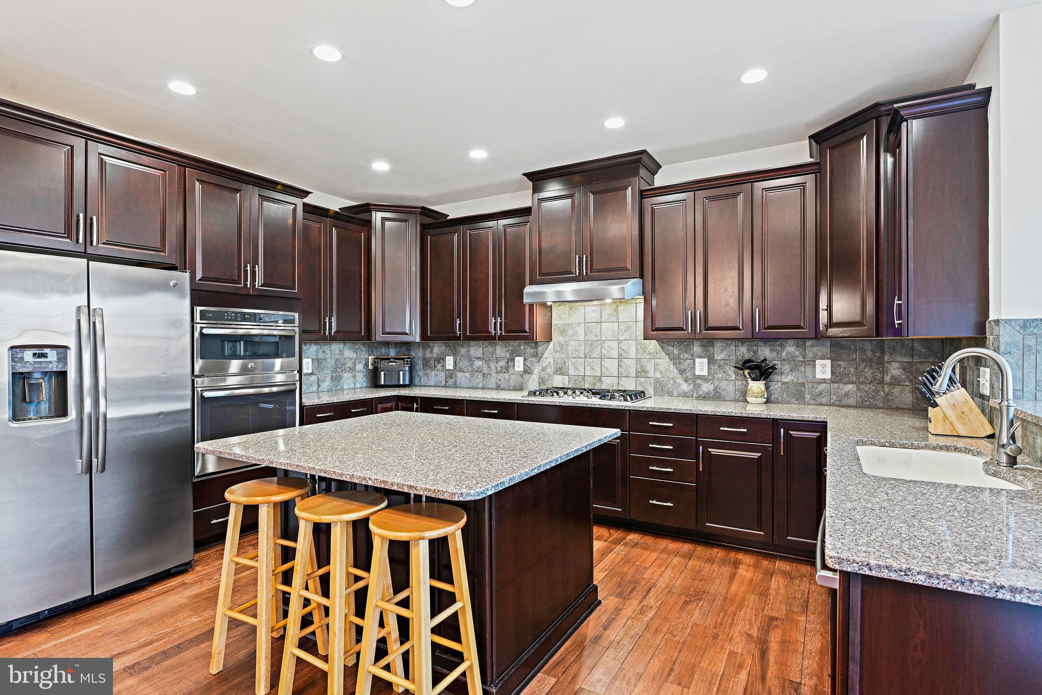 LENAH MILL - Residential