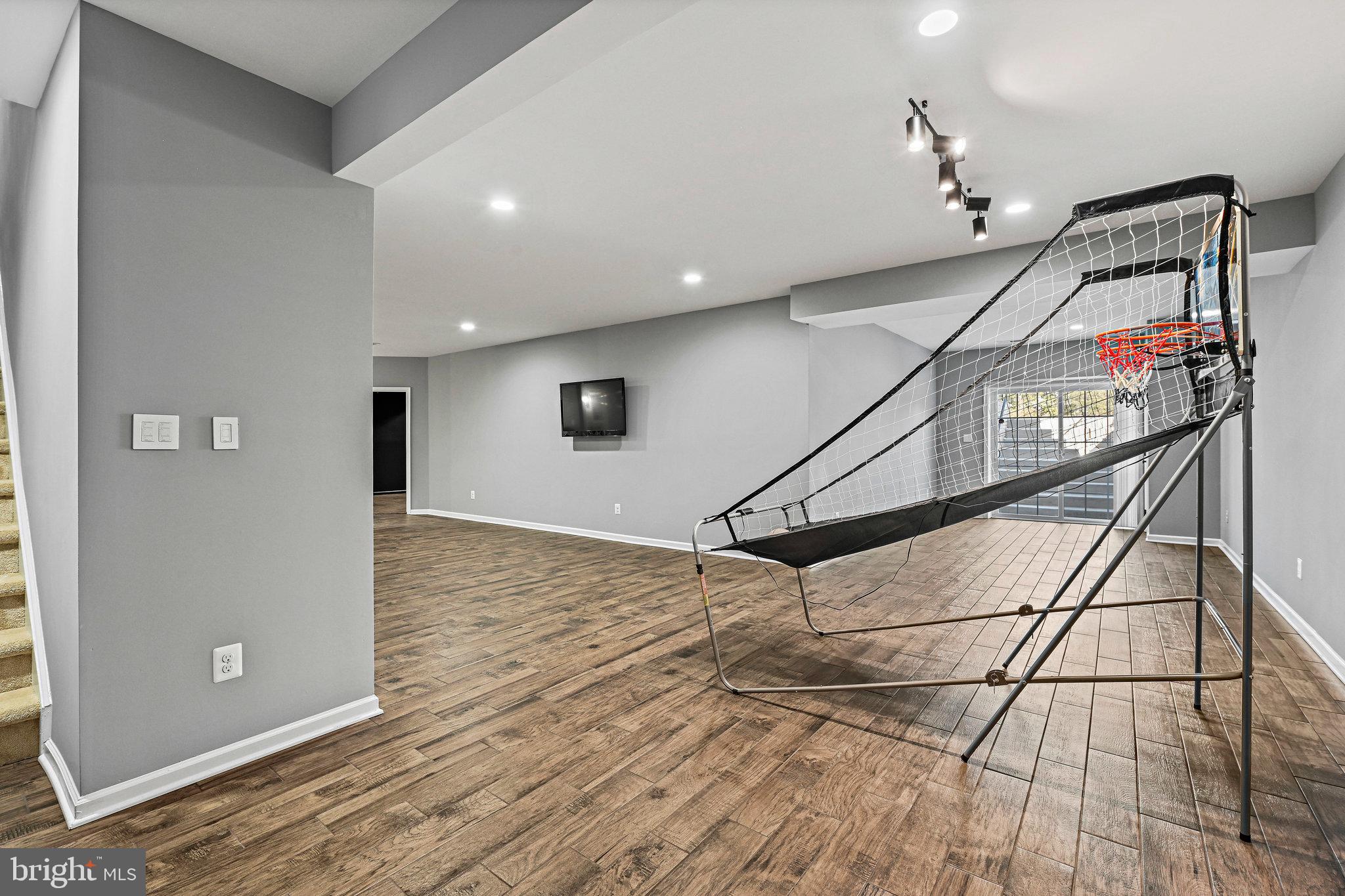 LENAH MILL - Residential