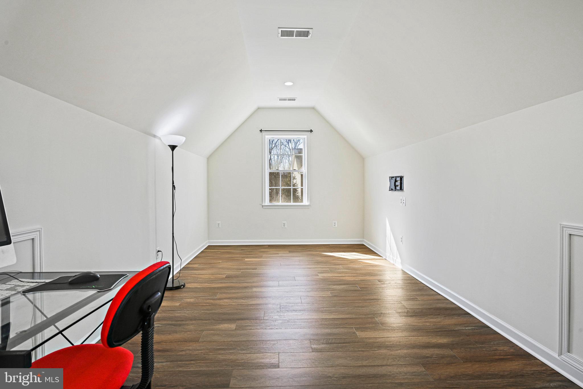 LENAH MILL - Residential