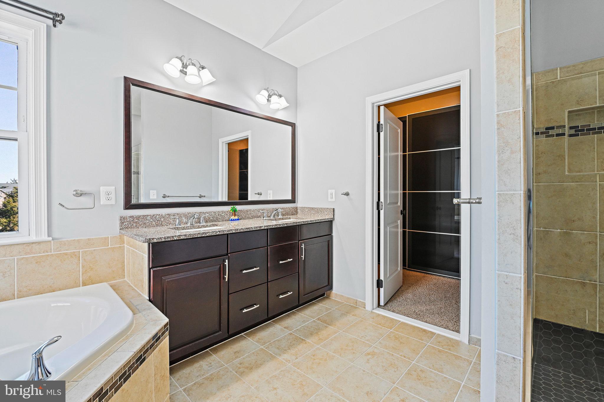 LENAH MILL - Residential