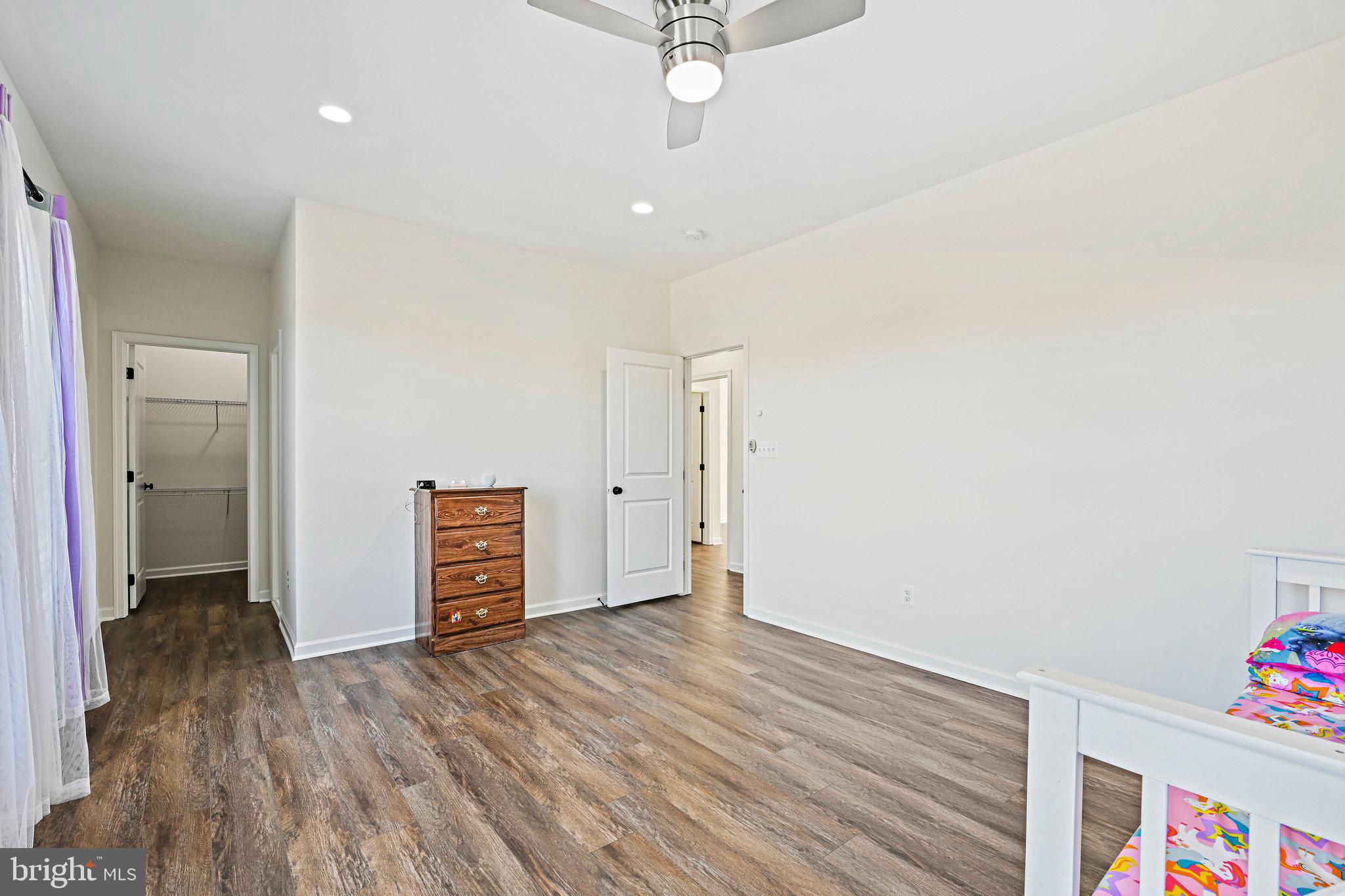 LENAH MILL - Residential