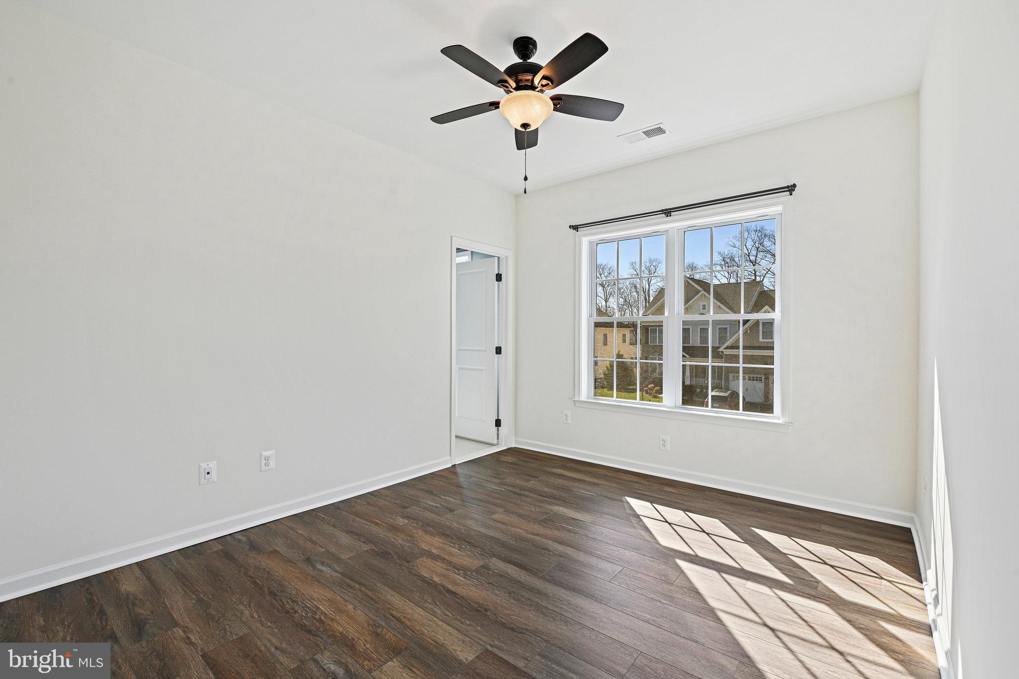 LENAH MILL - Residential