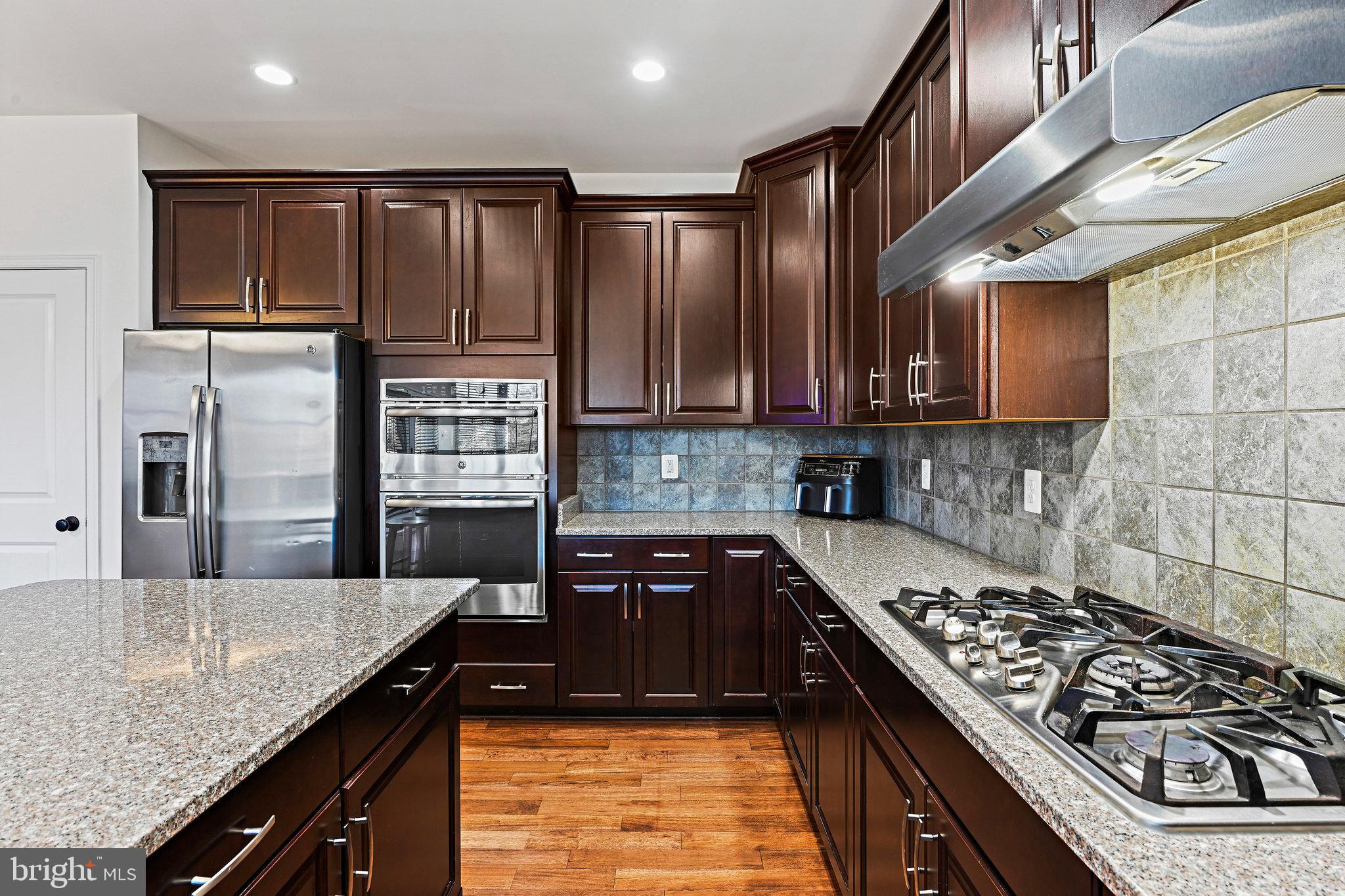 LENAH MILL - Residential