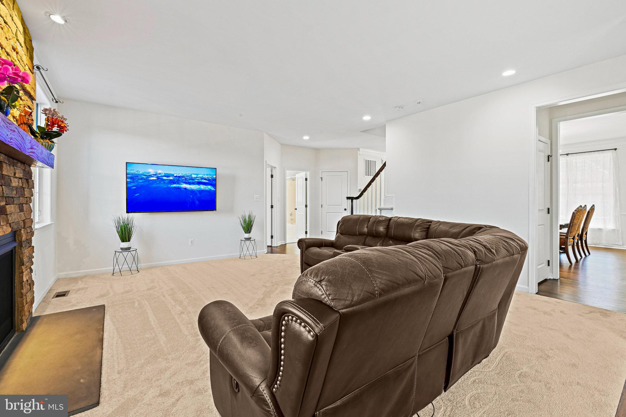 LENAH MILL - Residential