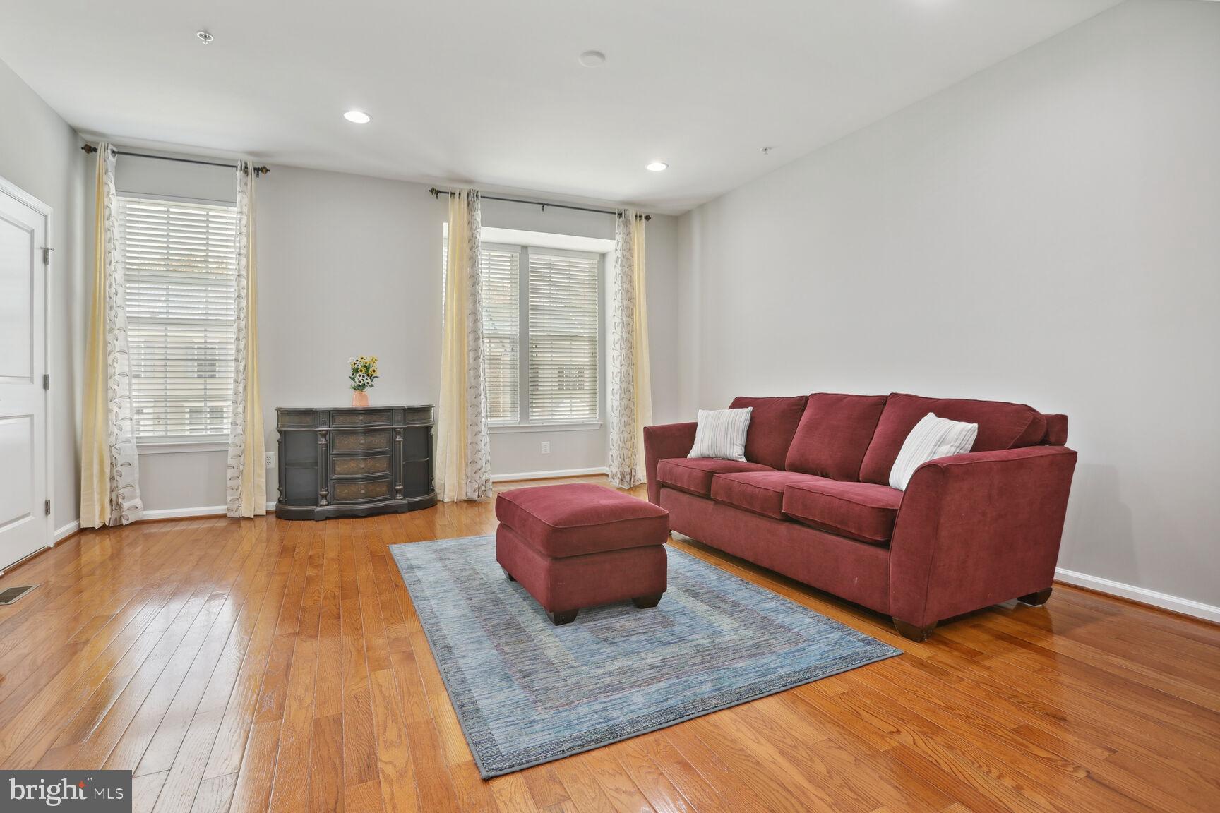 DORCHESTER WOODS - Residential