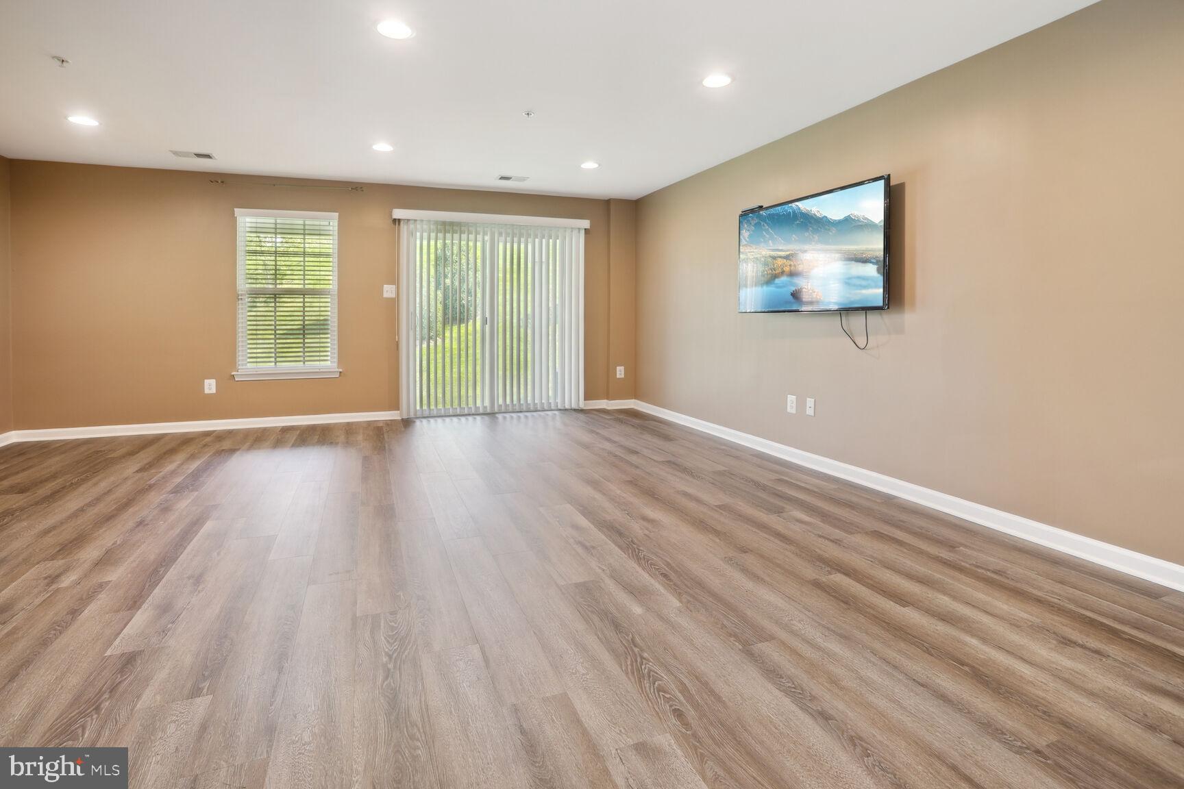 DORCHESTER WOODS - Residential