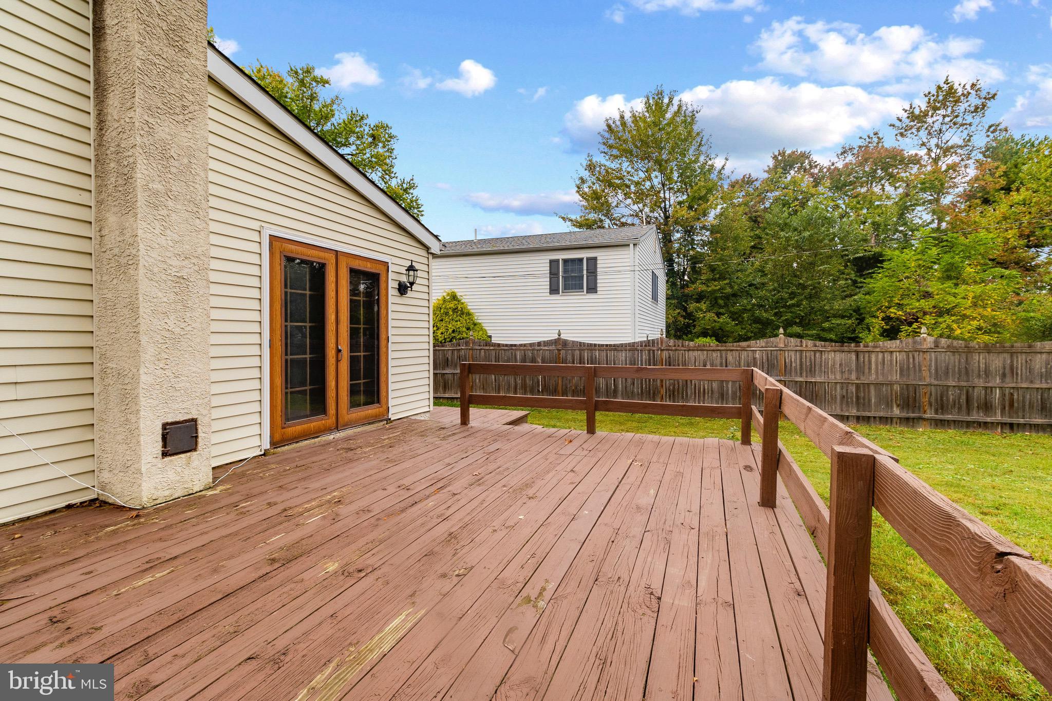 LAFAYETTE HILL - Residential