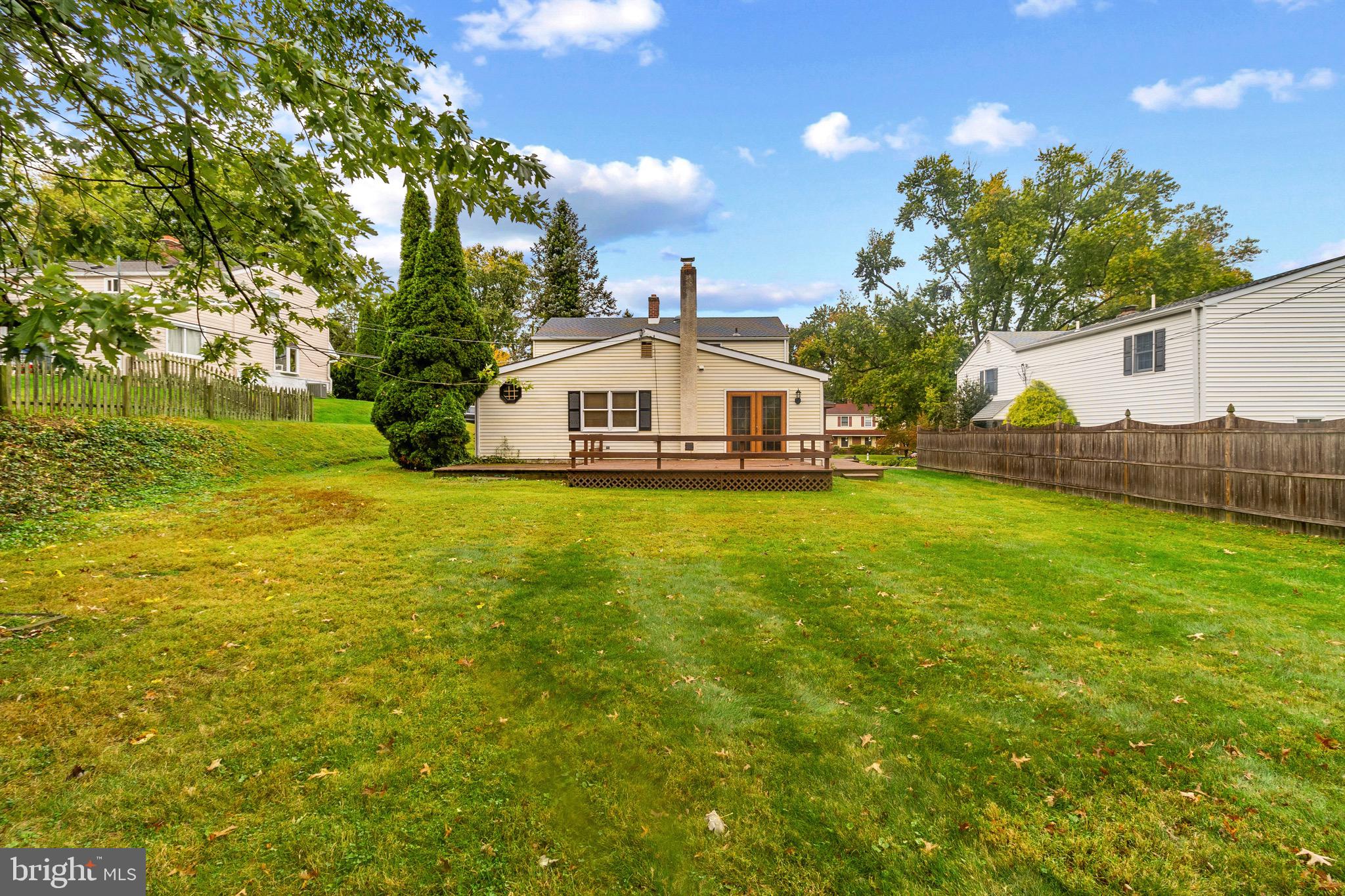 LAFAYETTE HILL - Residential