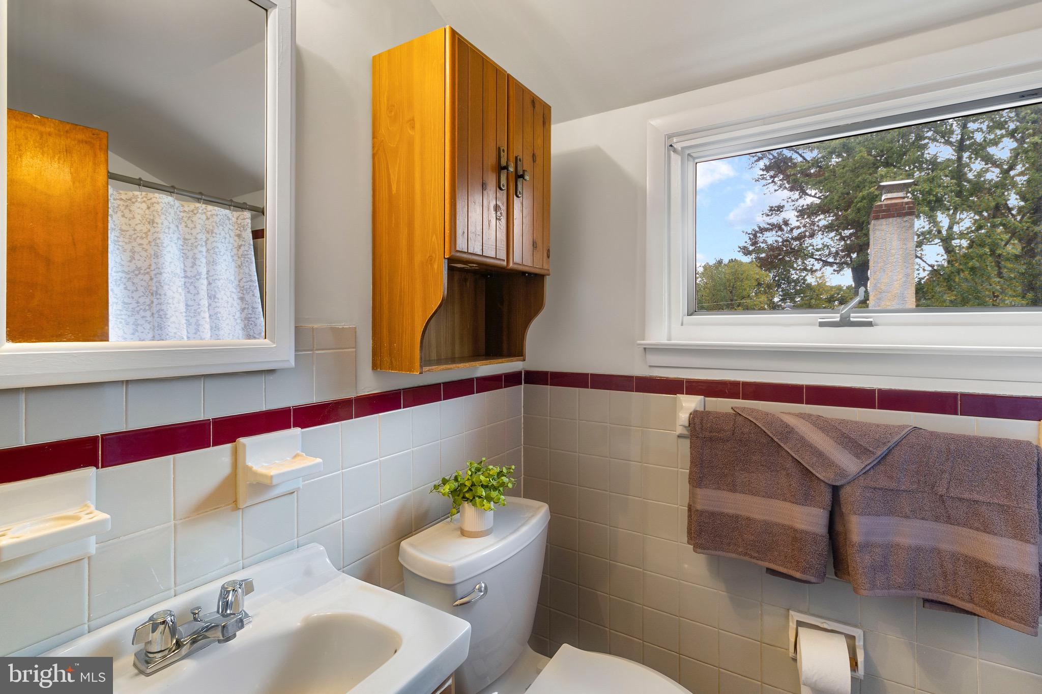 LAFAYETTE HILL - Residential