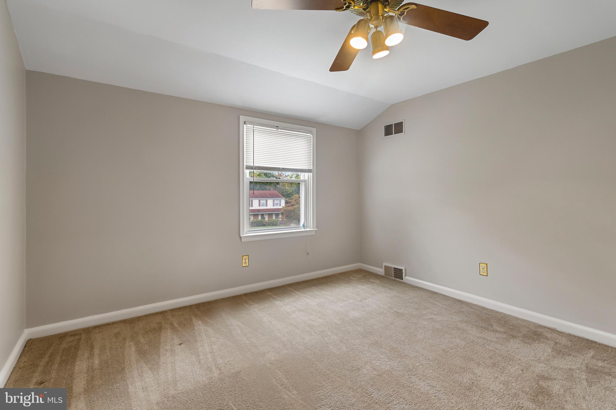 LAFAYETTE HILL - Residential