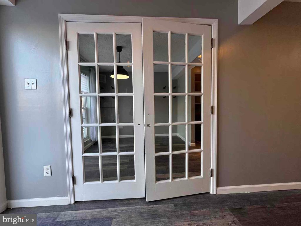 Photo of 11 Crestford Court, BALTIMORE, MD 21207 (MLS # MDBC2117174)