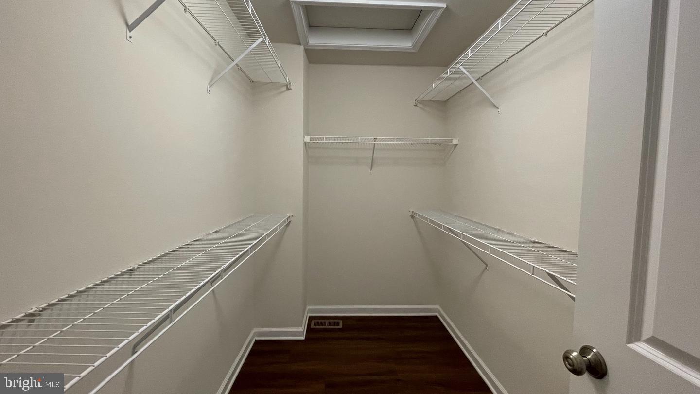 WALKER STATION - Residential Lease