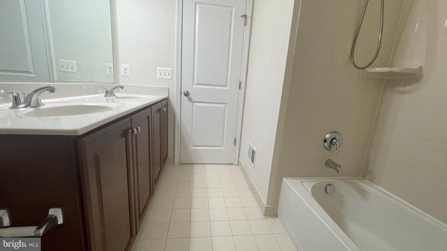 WALKER STATION - Residential Lease