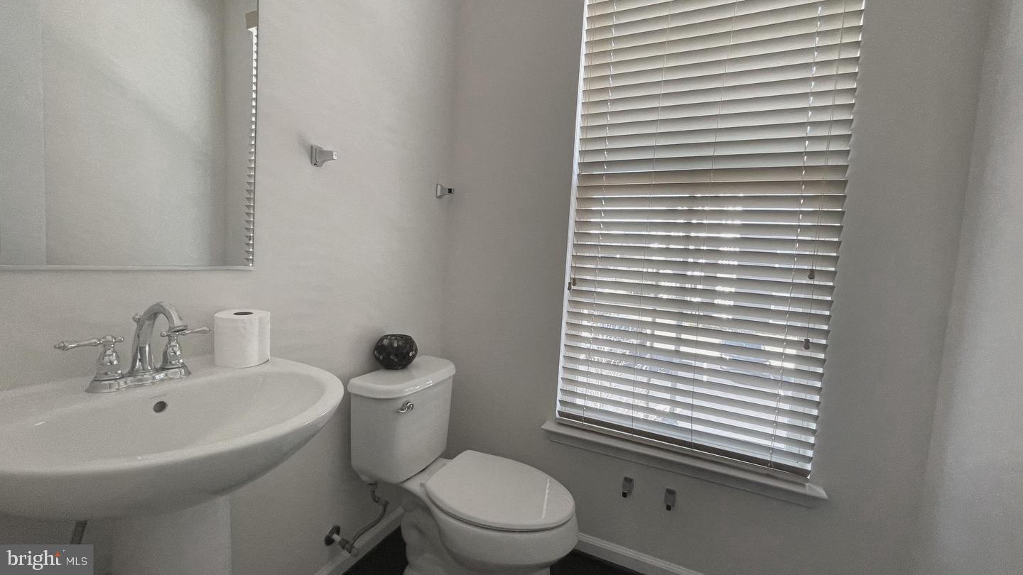 WALKER STATION - Residential Lease