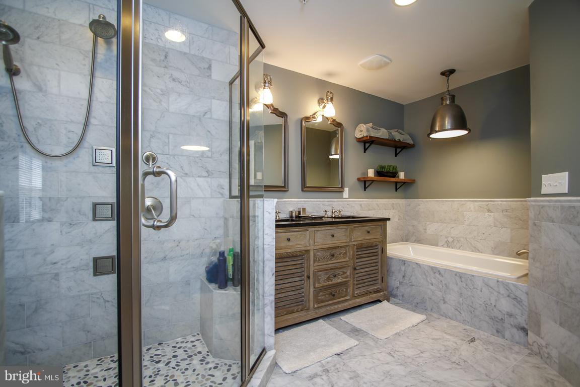 VINEYARDS OF ANNAPOLIS - Residential