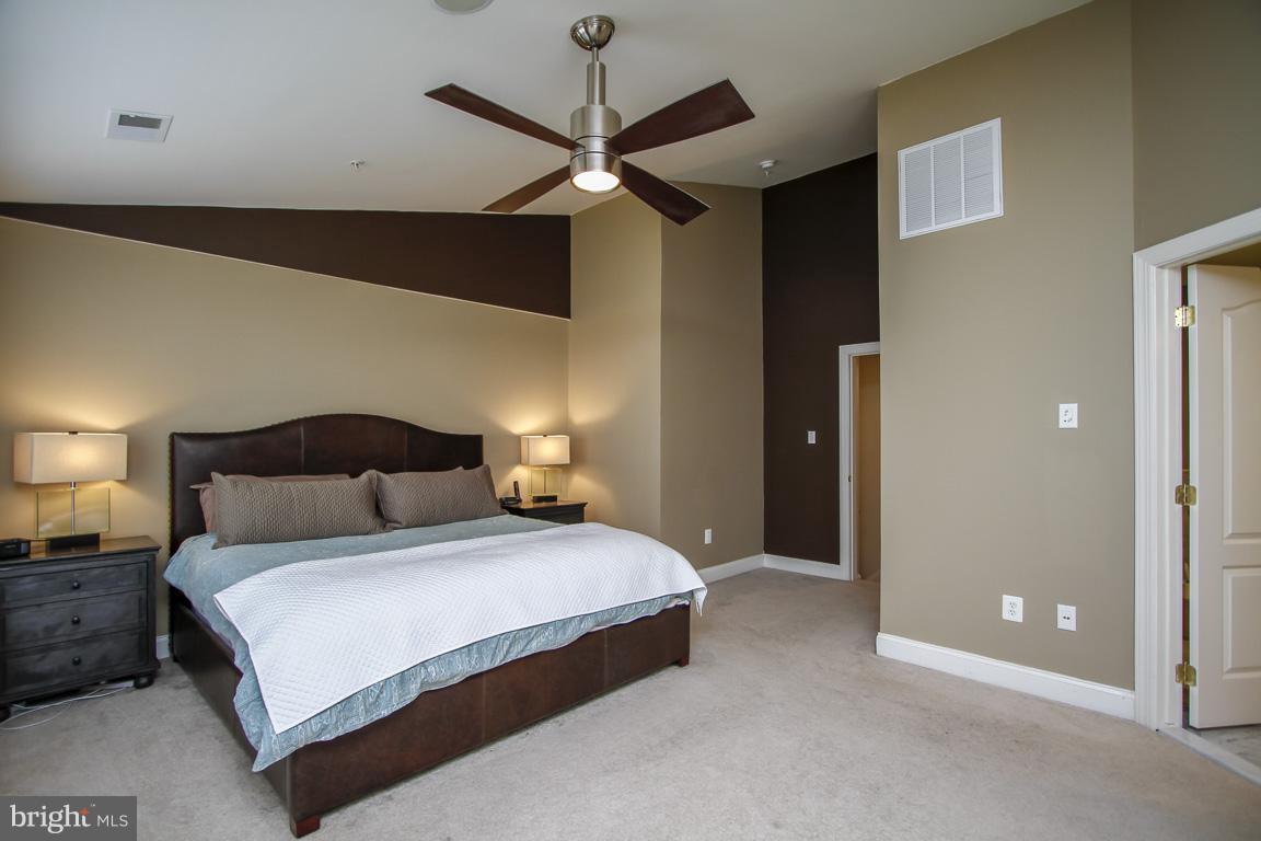 VINEYARDS OF ANNAPOLIS - Residential