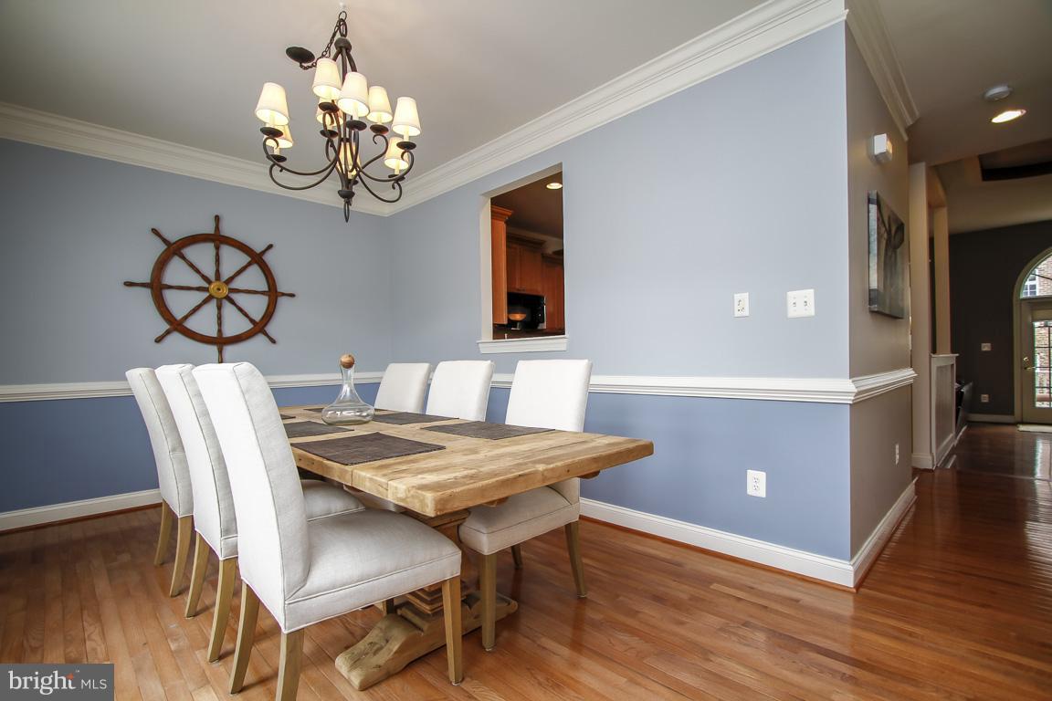 VINEYARDS OF ANNAPOLIS - Residential