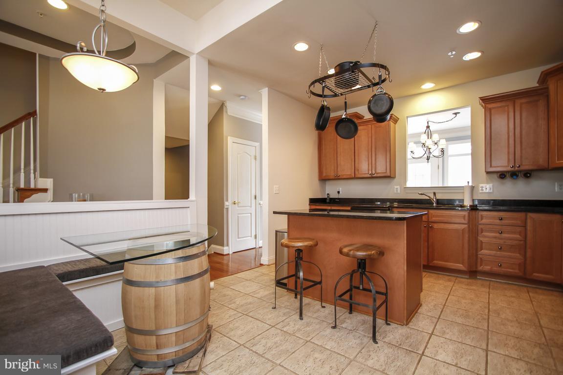 VINEYARDS OF ANNAPOLIS - Residential