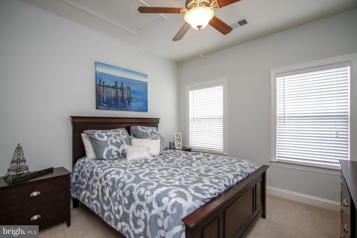 VINEYARDS OF ANNAPOLIS - Residential