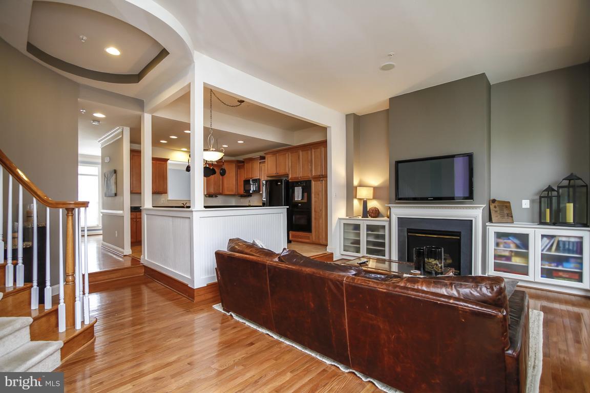 VINEYARDS OF ANNAPOLIS - Residential