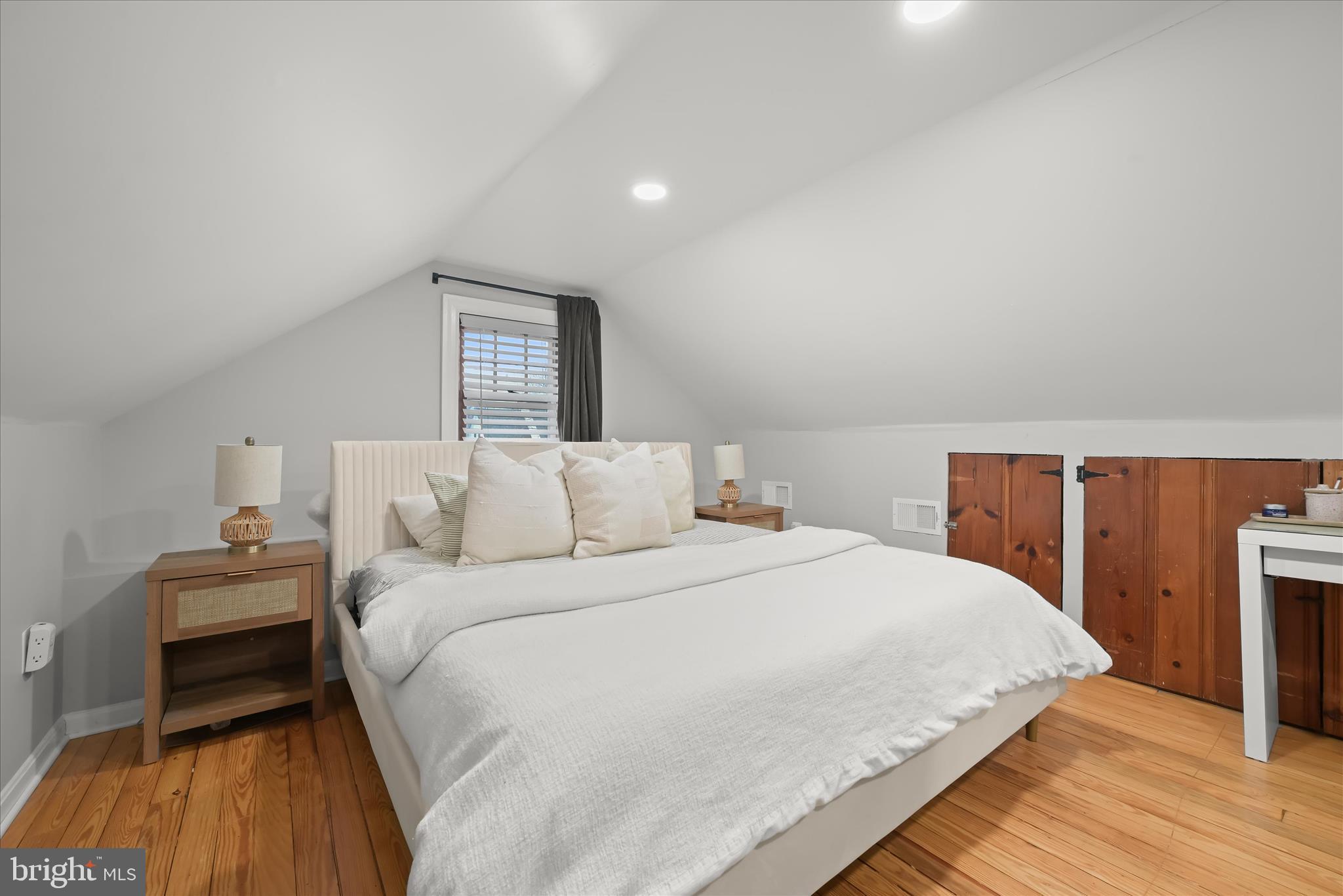 SULPHUR SPRING TERRACE - Residential