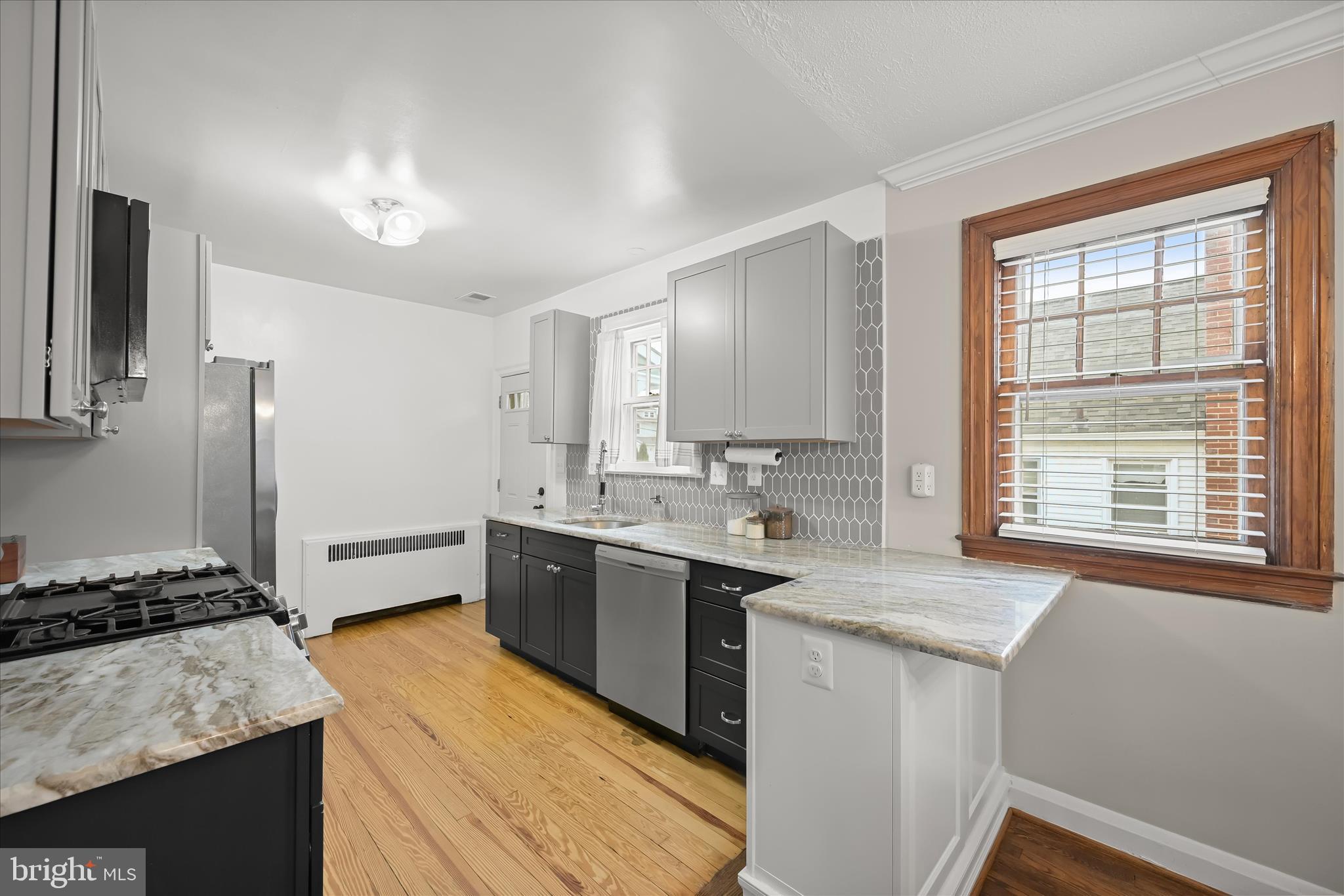 SULPHUR SPRING TERRACE - Residential