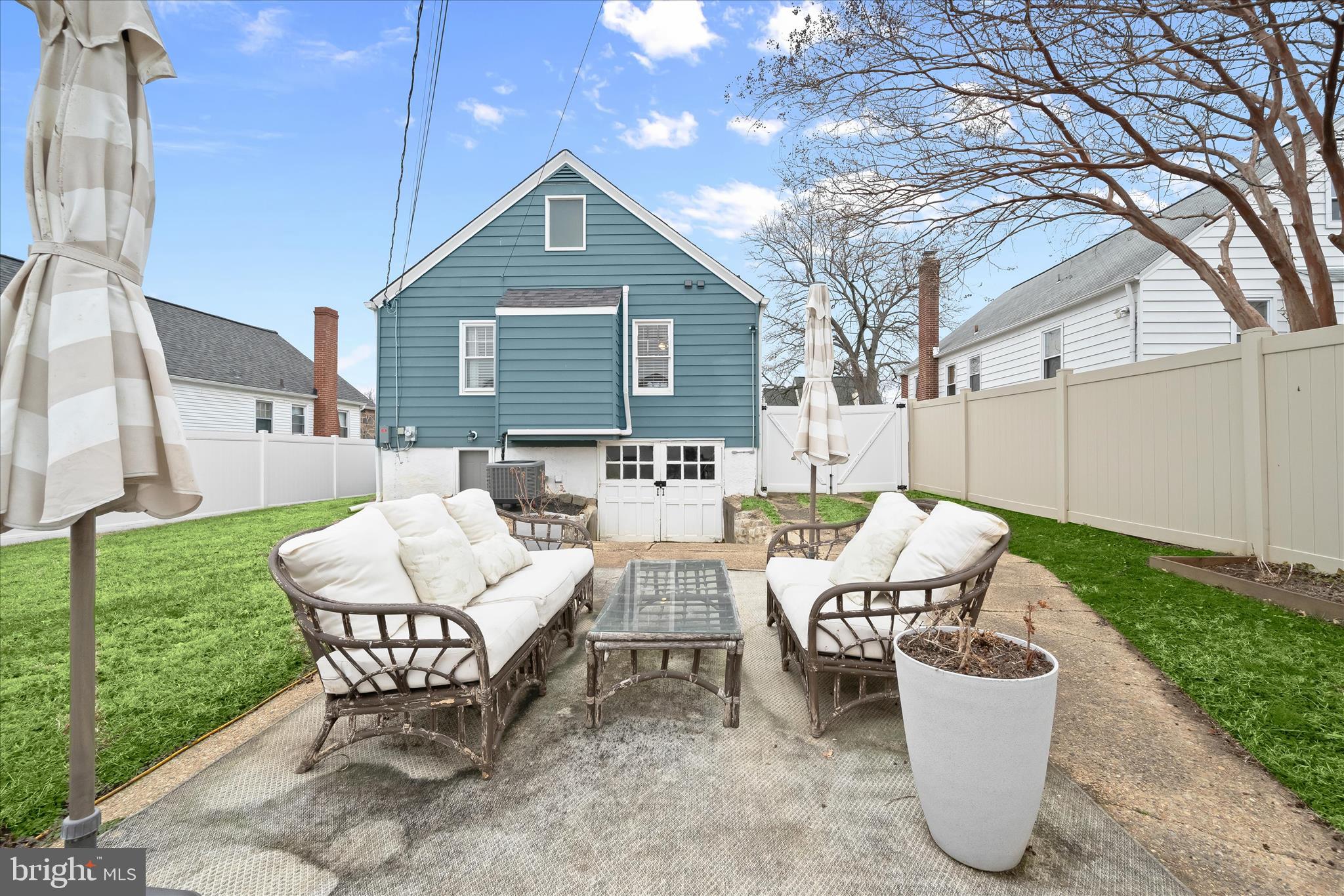 SULPHUR SPRING TERRACE - Residential