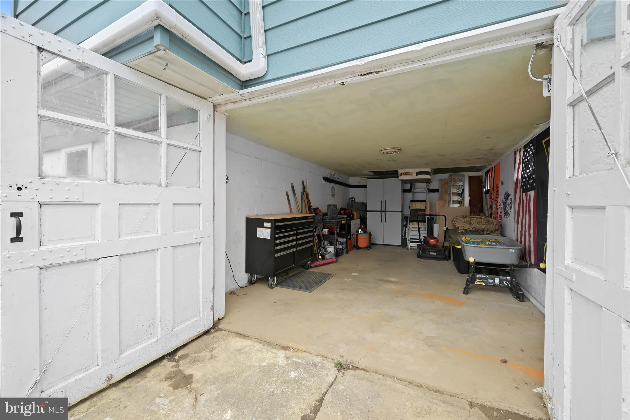 SULPHUR SPRING TERRACE - Residential