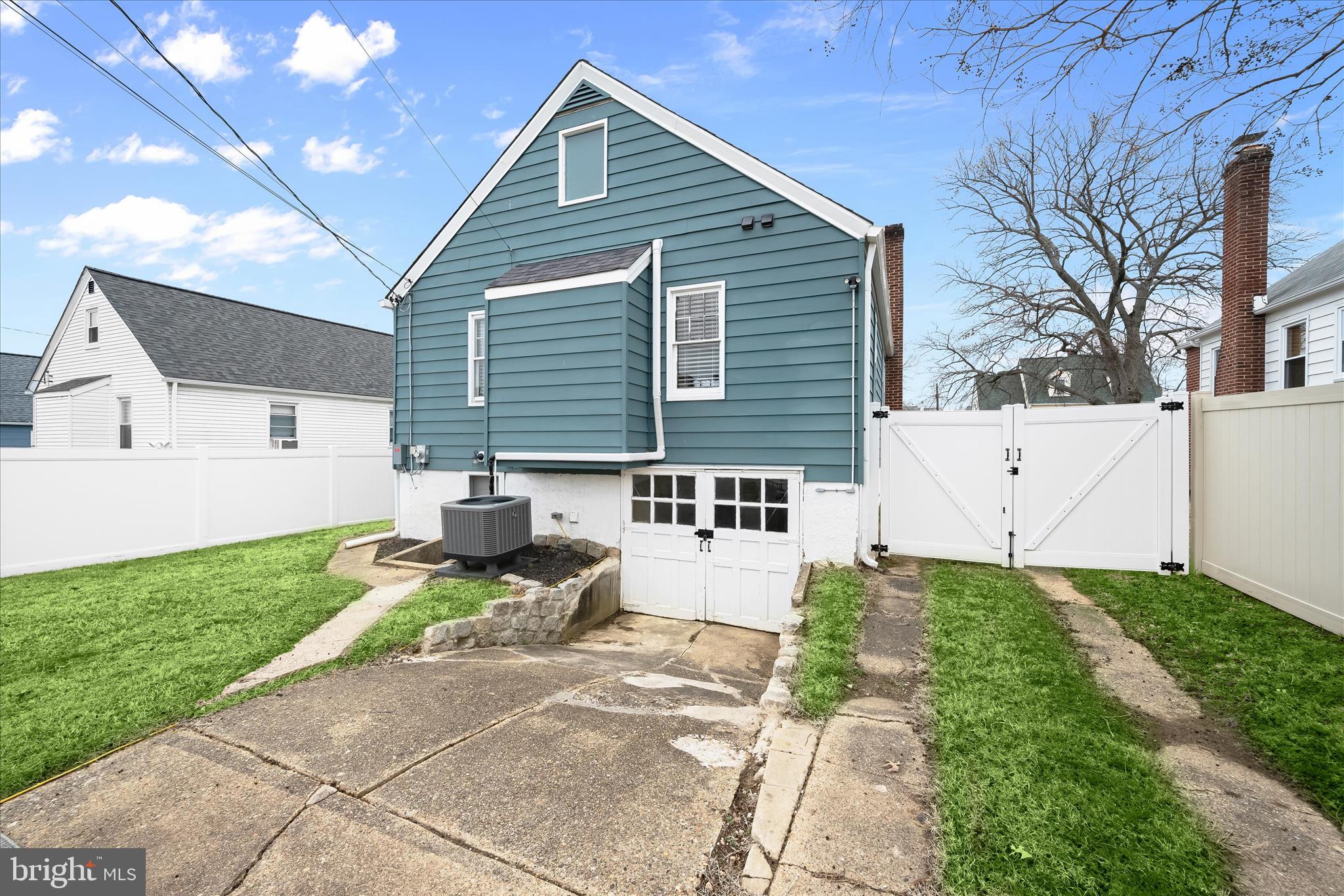 SULPHUR SPRING TERRACE - Residential