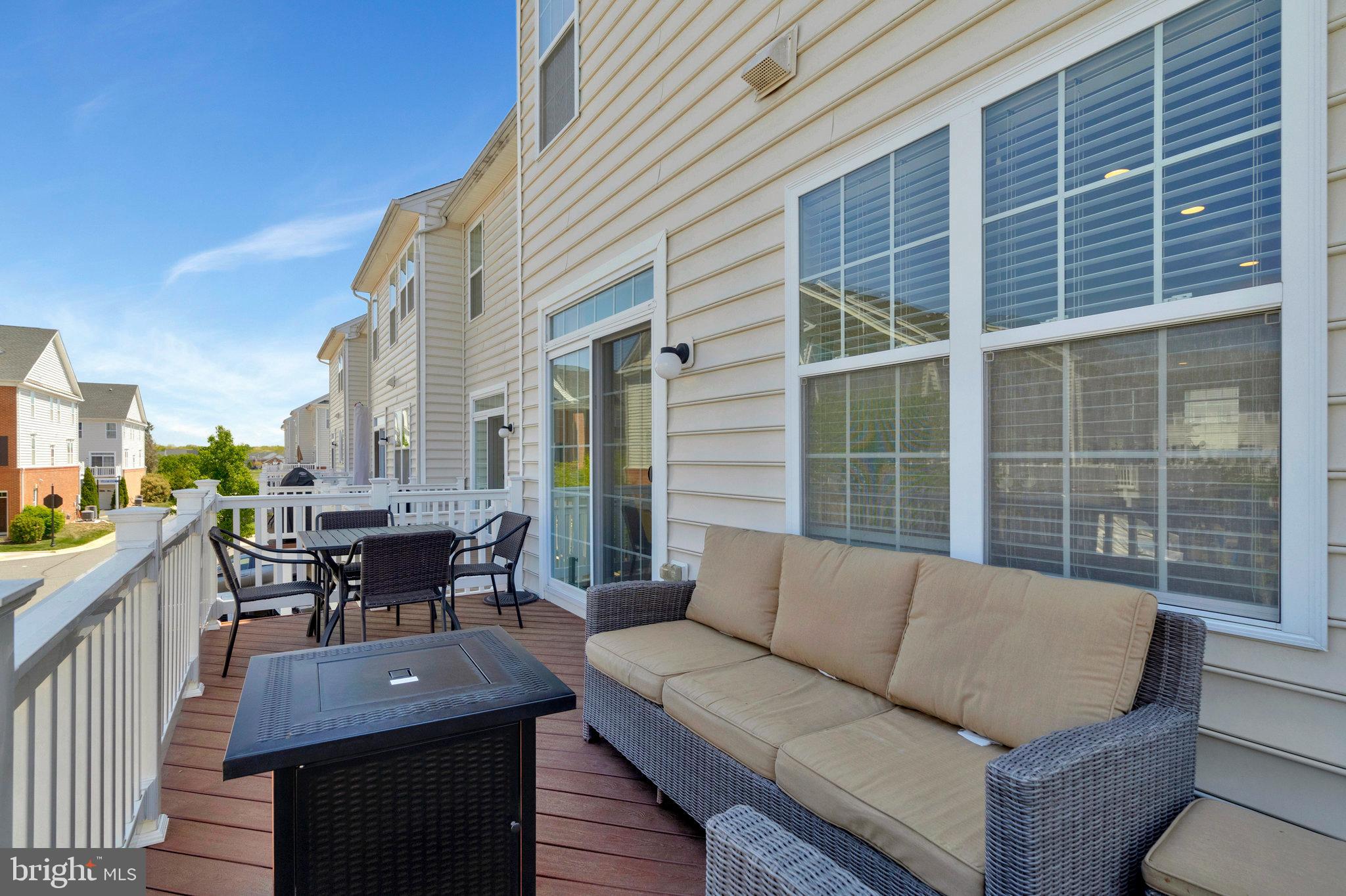 LOUDOUN VALLEY ESTATES 2 - Residential Lease