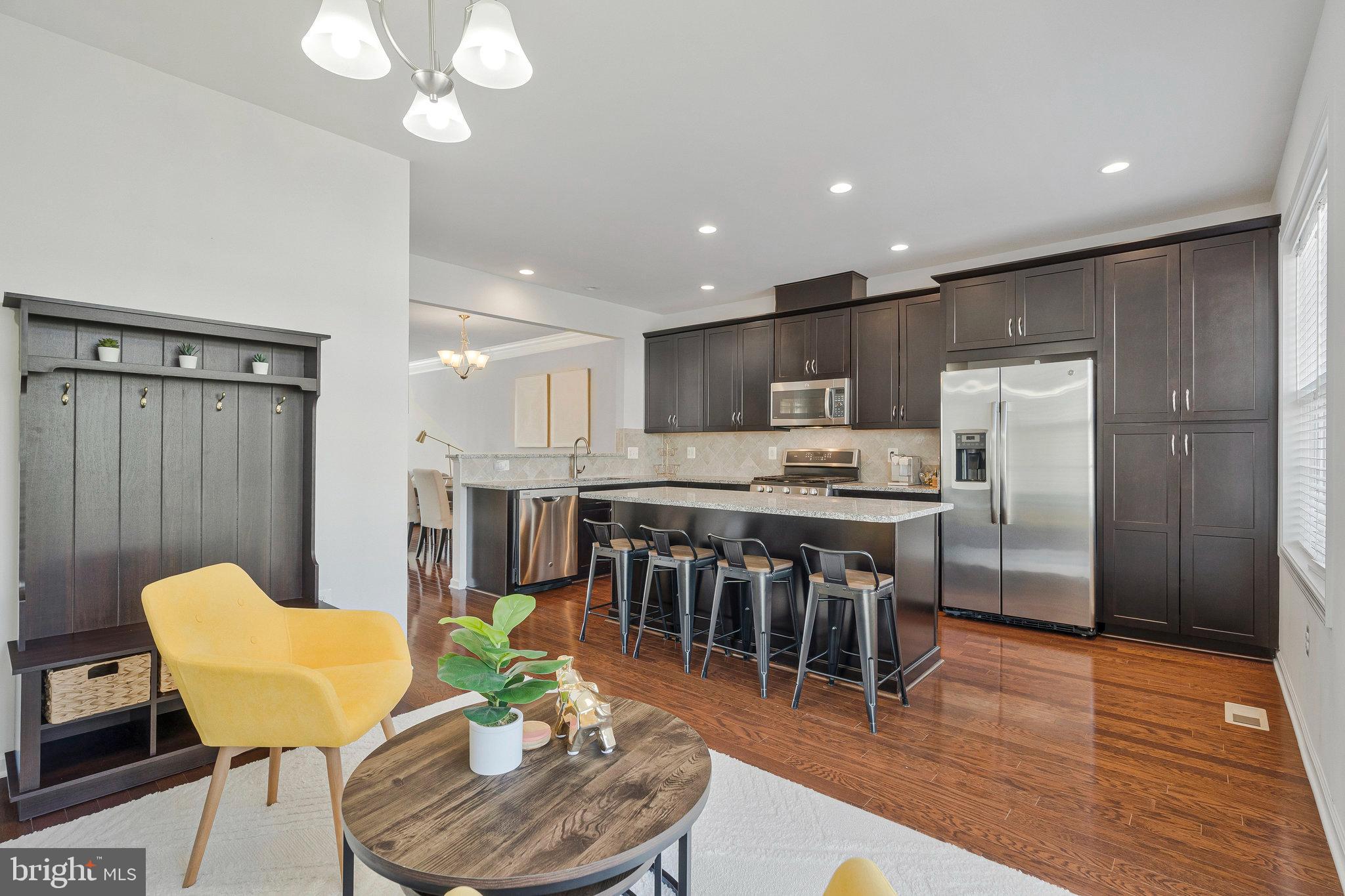 LOUDOUN VALLEY ESTATES 2 - Residential Lease